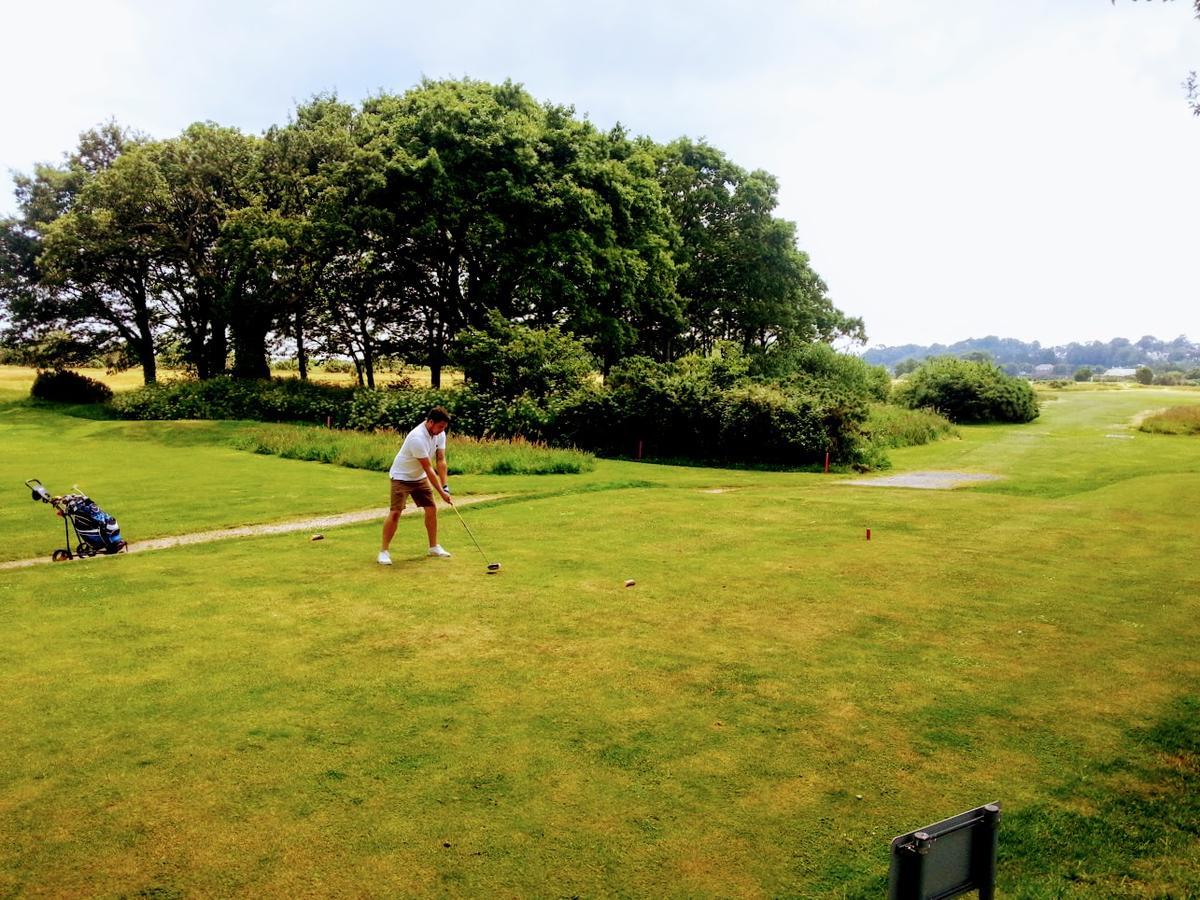 Warren Holidays 4*